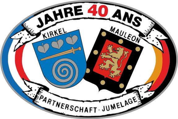 Das Logo des Jubiläums der vierzigjährigen Partnerschaft mit den Wappen von Mauléon und Kirkel